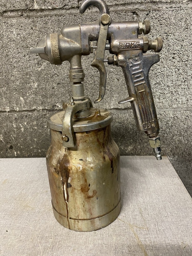 Binks 2100 Spray Gun with cup USA Used