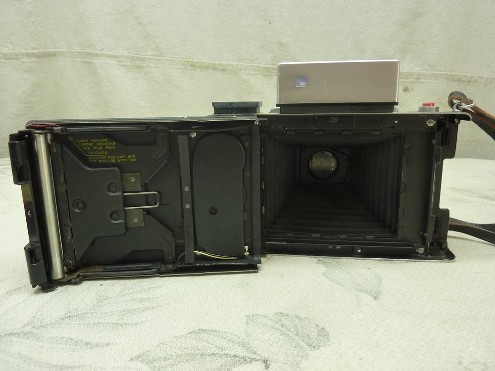 Vintage Polaroid 450 Automatic Land Camera with Manual