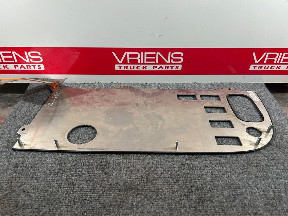 PETERBILT S64-6024-300 PANEL-DASH B CHARCOAL