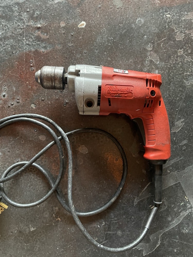 Milwaukee Magnum 3/8” Holeshooter/Drill