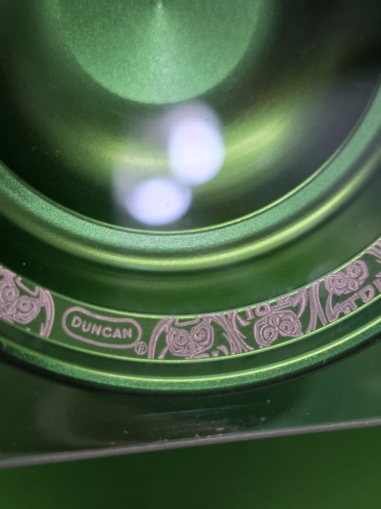 Duncan yoyo Strix Green (UNRESPONSIVE MODEL)