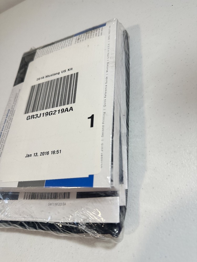 2016 Ford Mustang Owner's Manual Set