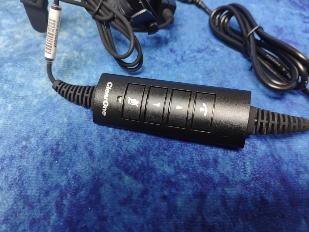 ClearOne Chat 20M USB Headset, 910-000-20M