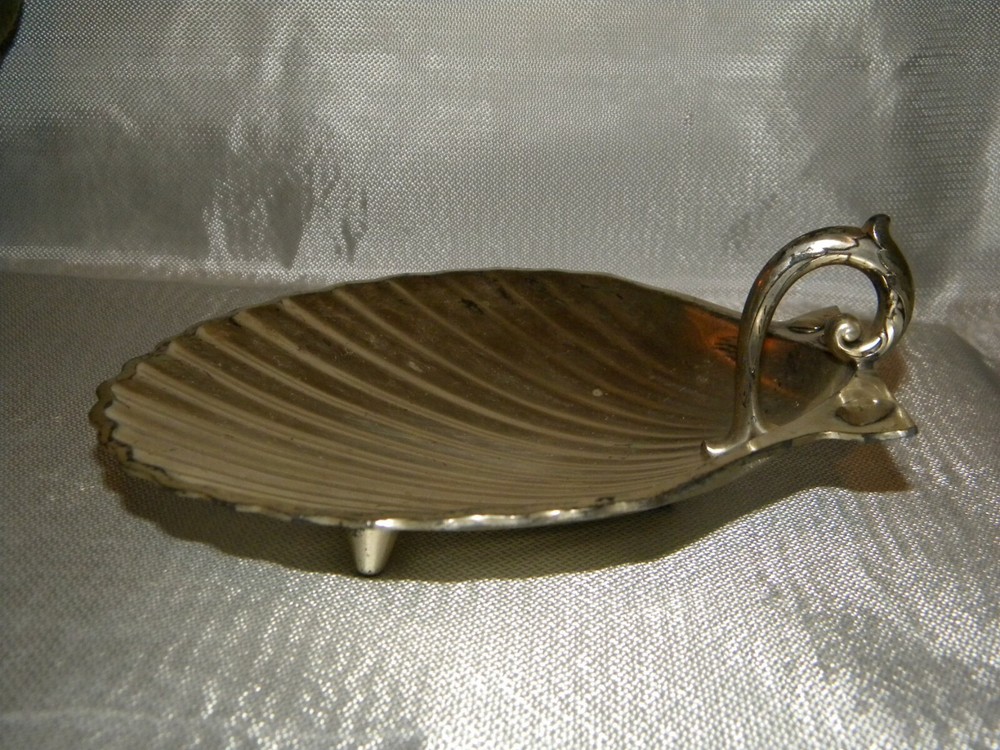 Silver Seashell Dish Bon Bon 7" Small Handle Vintage Footed Silver Plate *as-is