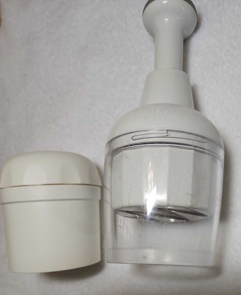 Pampered Chef Chopper & Spiral Slicer Lot missing chopper bottom