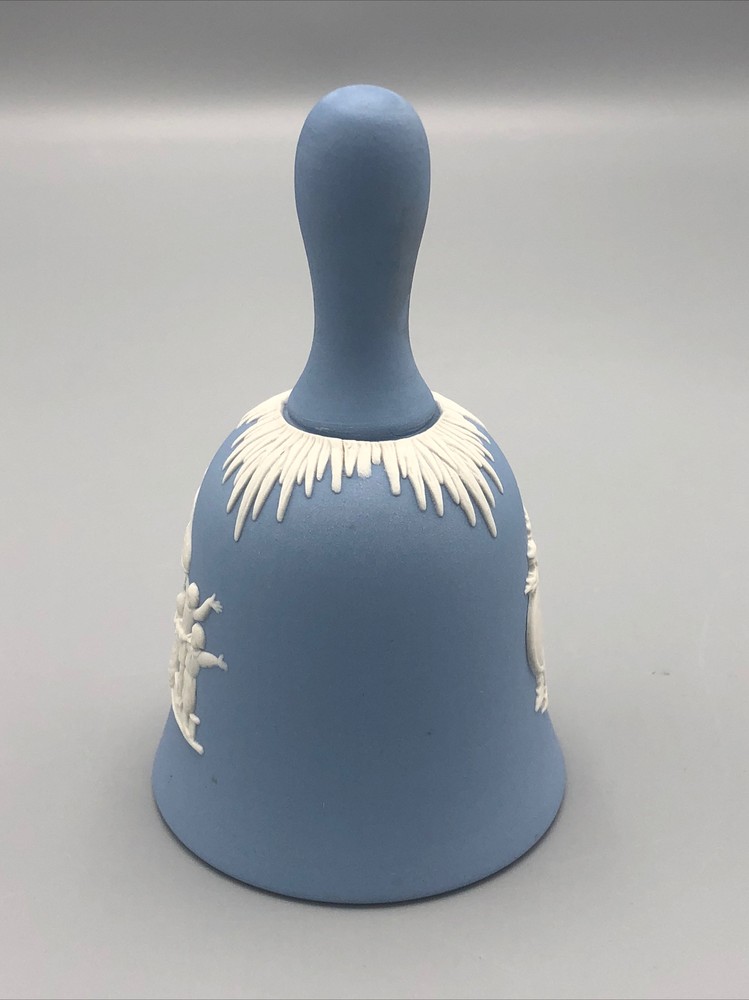 Wedgewood Jasperware Christmas Bell 1996
