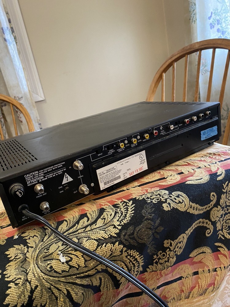 Channel Master VideoCipher II VC2100E Satelite Descrambler / Reciever Untested