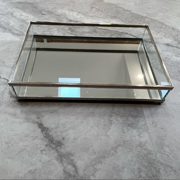 Nicole Miller Home Mirrored Tray Bathroom Vanity Decor Silver