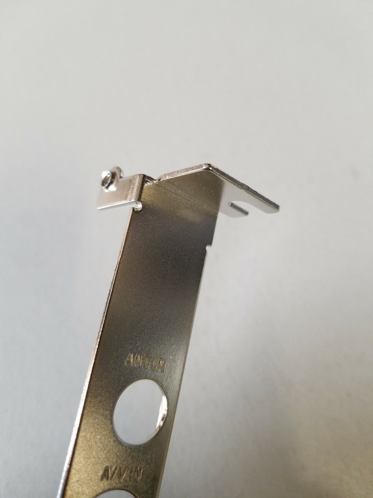 Low Profile Bracket for Antena and Audio / Video