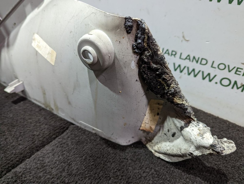 RANGE ROVER EVOQUE L538 CENTRE CONSOLE WITH ARMREST