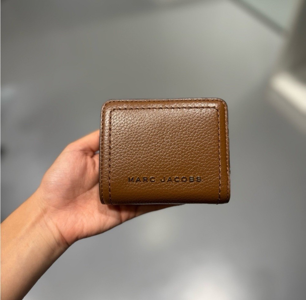 NWT Marc Jacobs Groove Mini Compact Wallet -cognac