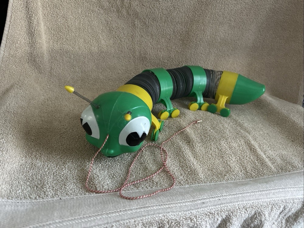 Vintage Slinky Cater-Puller Pull Toy