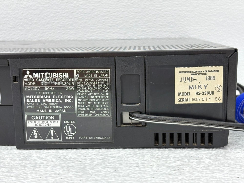 PRE OWNED | Mitsubishi HS-339UR VCR VHS Player - Black
