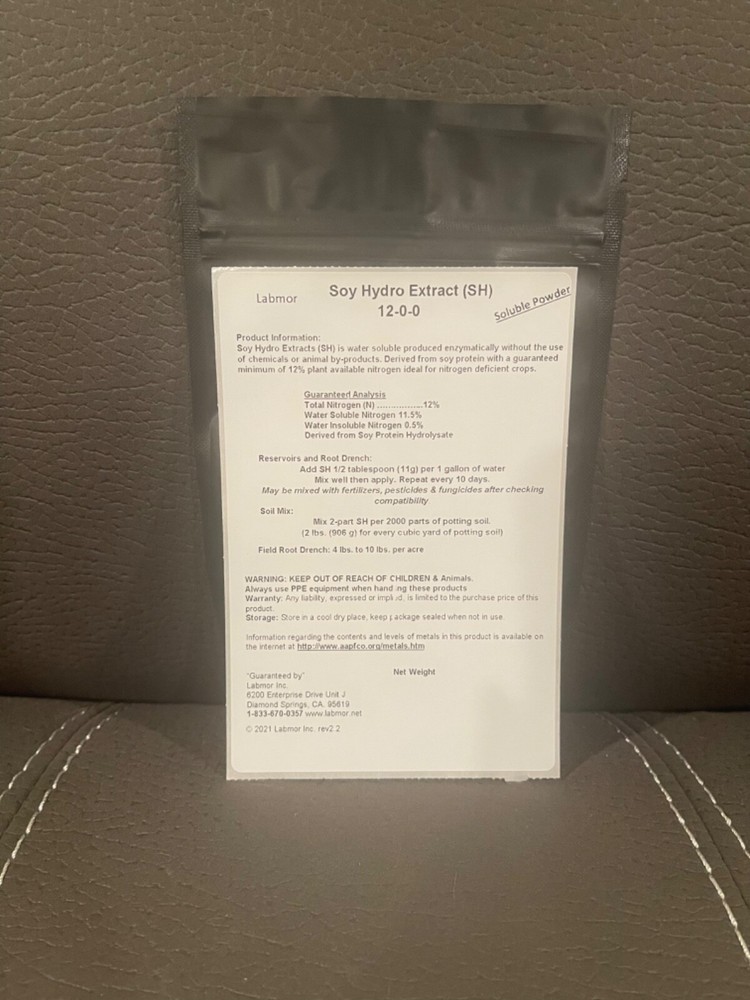 Soy Hydro Extract Soluble Powder  12-0-0