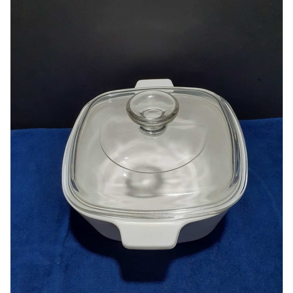 Corning Ware Cornflower Casserole Dish with Lid 1 3/4 Quart
