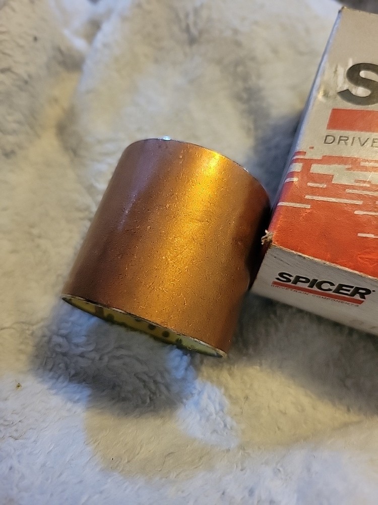 Spicer suspension knuckle bushing #815235