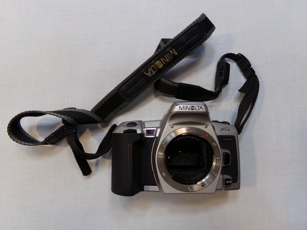 Minolta XT si XTsi - Camera