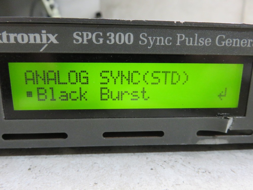 TEKTRONIX SPG-300 DIGITAL SYNC PULSE GENERATOR