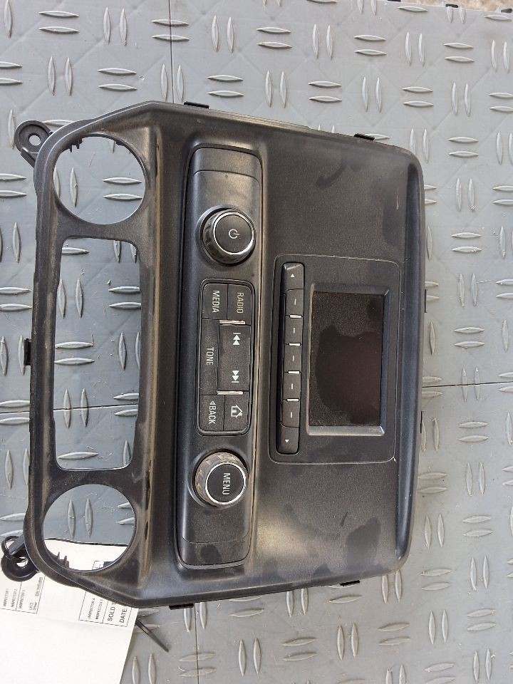 2014-2017 Chevy Silverado 1500 Radio Display and Control Panel 4.2" Opt IO3