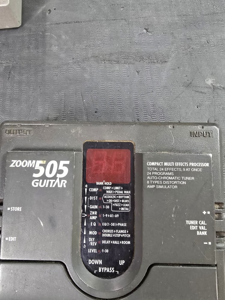 Zoom 505 Guitar Compact Multi Effects Processor Pedal No Power Supply