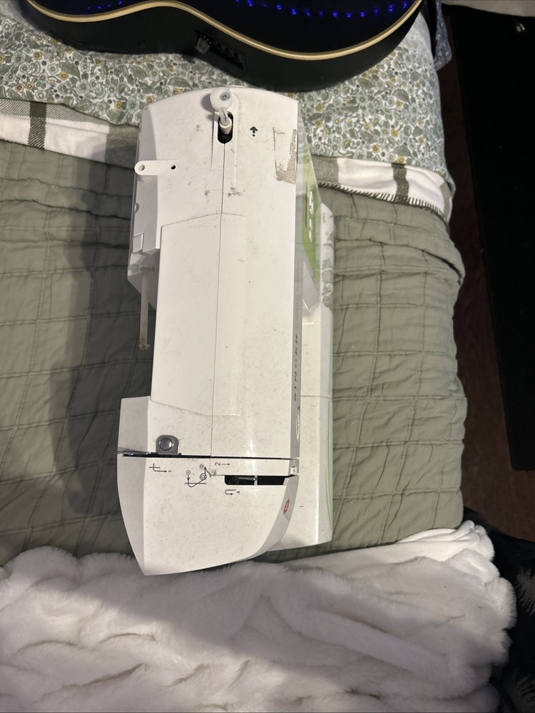 SINGER 5400 Sew Mate Computerized Sewing Machine