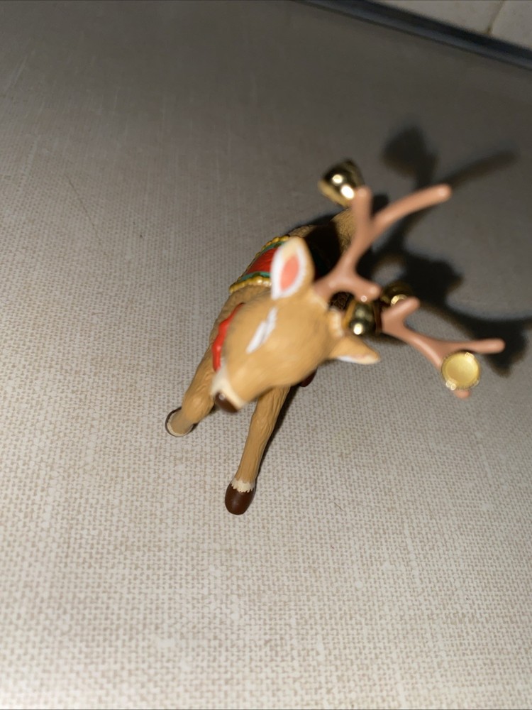 Hallmark Keepsake Ringing Reindeer 2000 Deer Ornament Figurine VTG