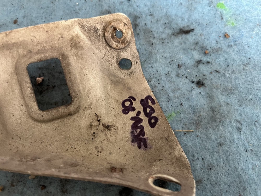 Fiat 500 Passenger Side Inner Wing Bracket #006