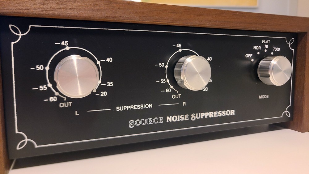 SOURCE ENGINEERING NOISE SUPPRESSOR 1977 VINTAGE STEREO HISS POP REMOVER
