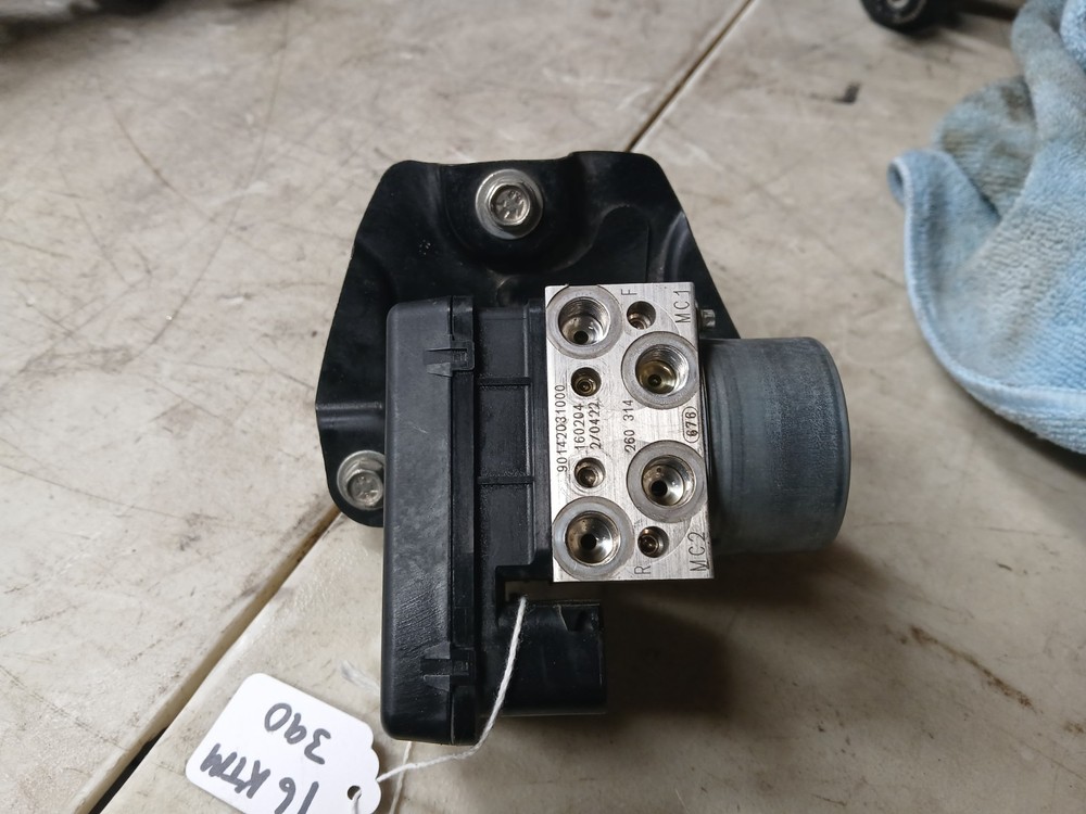 14-16 KTM 390 DUKE ABS PUMP UNIT MODULE