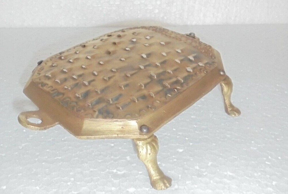 Vintage Brass Unique Shape Handcrafted Fine Quality Kitchenware/Grater