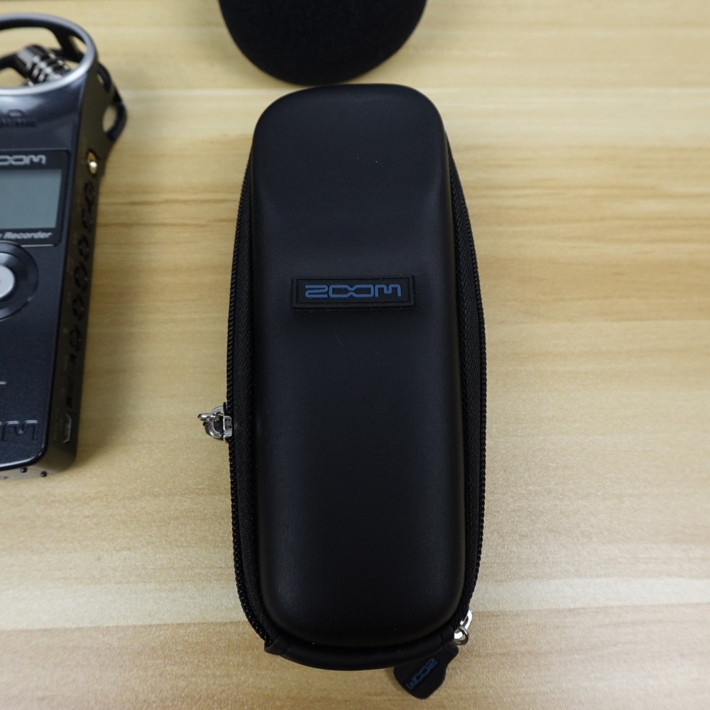 Zoom Handy Recorder H1 Portable With Accessory Pack and Memory Tested