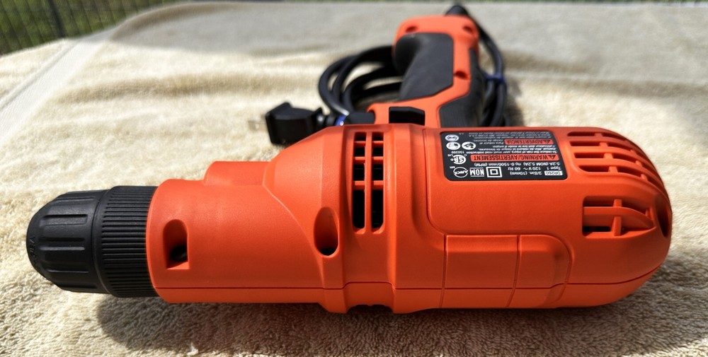 BLACK & DECKER CORDED DRILL MODEL NO. RD260