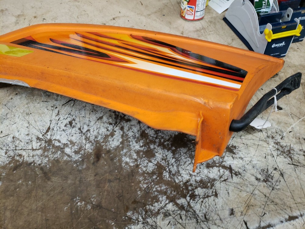 06 right hand Crossfire Side Panel Right Orange Lower 4606-260