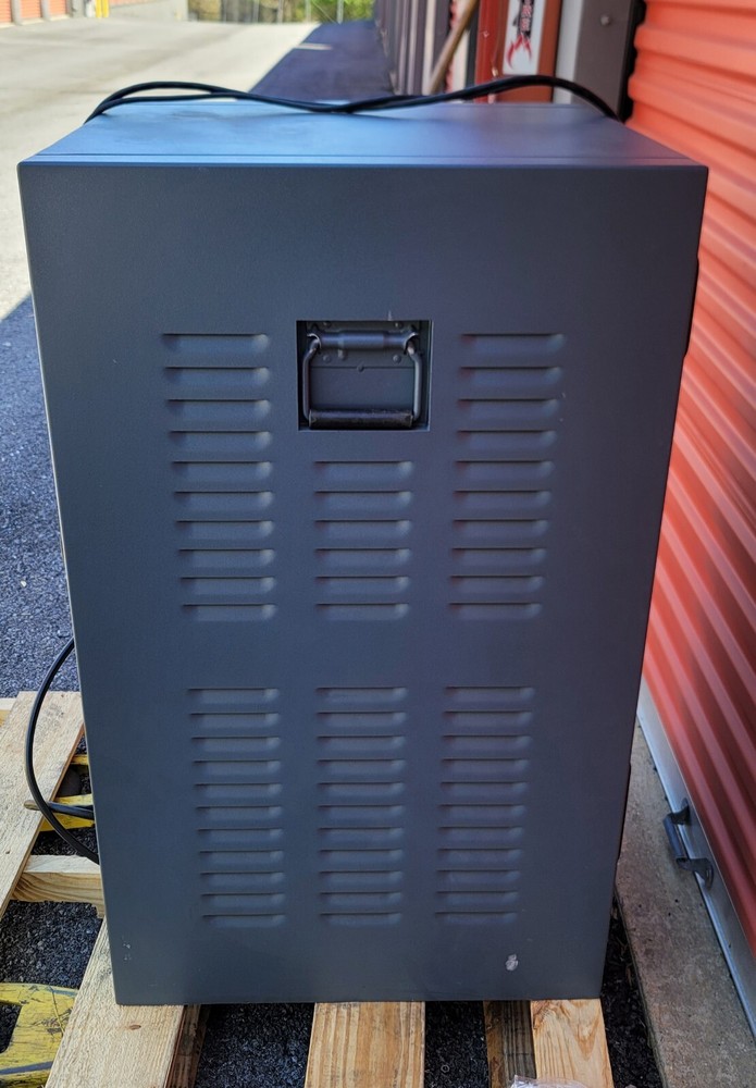 Datron TW7000 And TW1000D Transworld Communication Transceiver