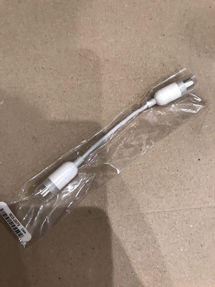 New Apple S-video to Composite Adapter Cable 603-2679