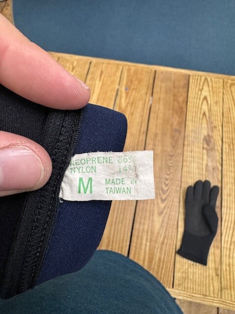 3mm Gloves Medium