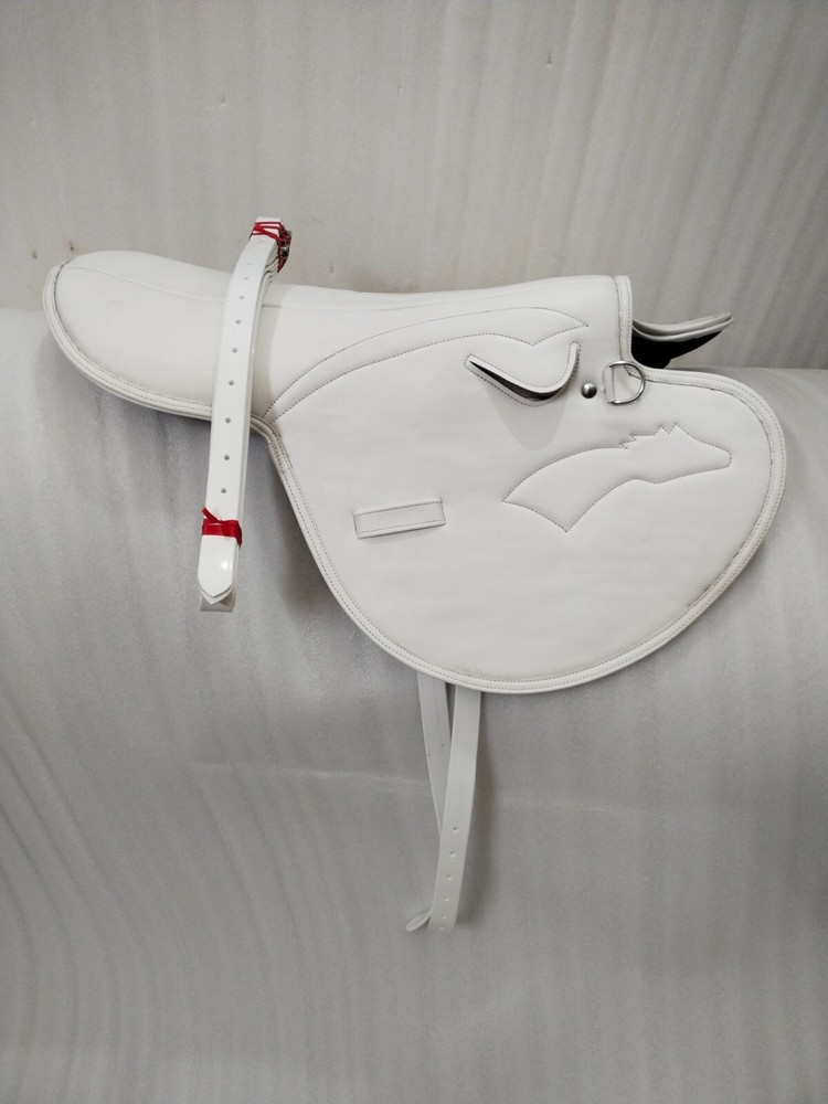 White Synthetic Race Exercise Tack Saddle Light Weight With Stirrup & Strap.