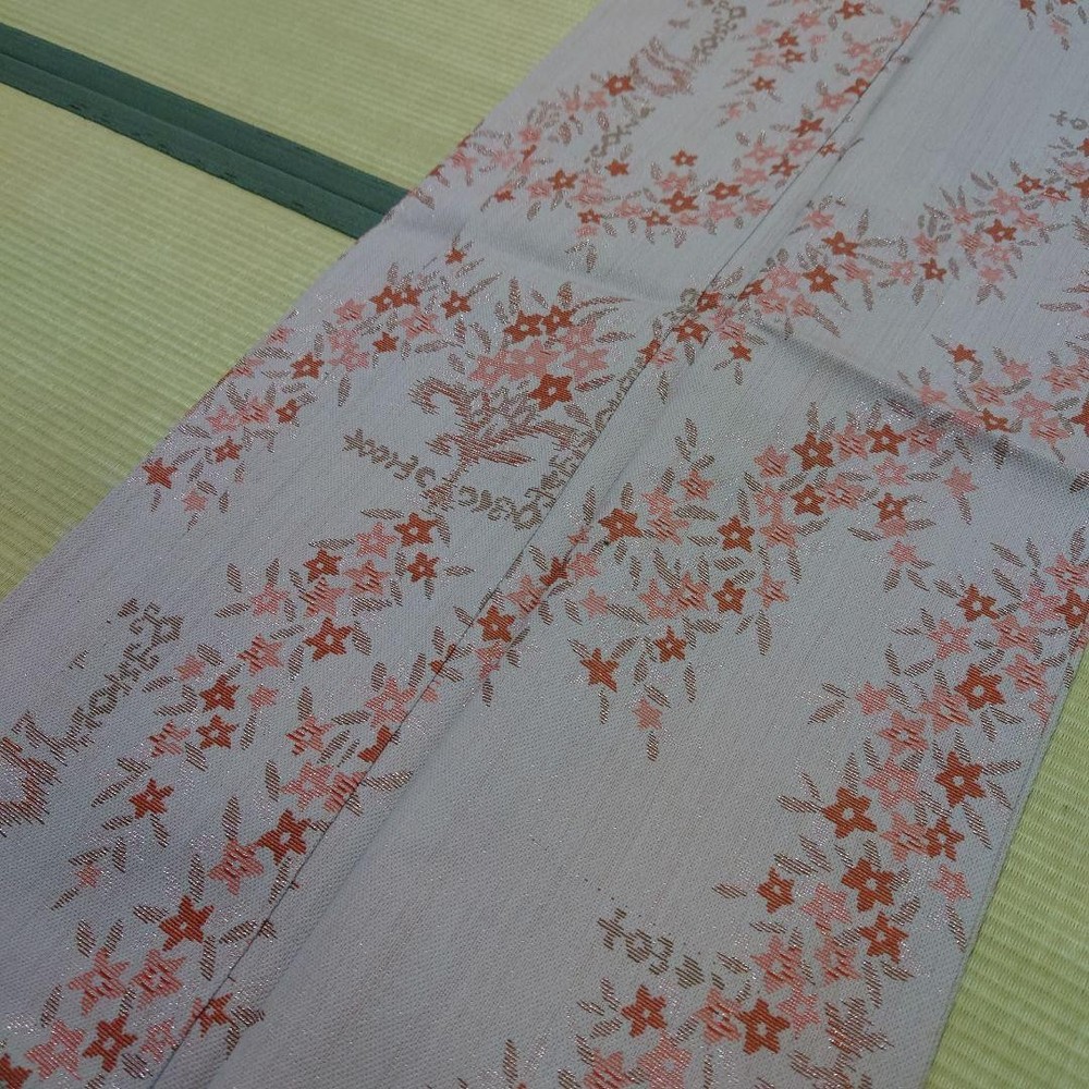 Bespoke genuine antique sewing wool small pattern single garment basting
