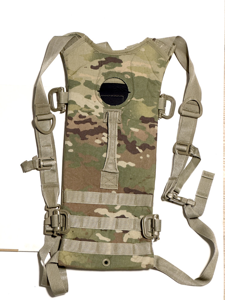 Lions Services Inc MOLLE II Hydration Pouch System Carrier Multicam