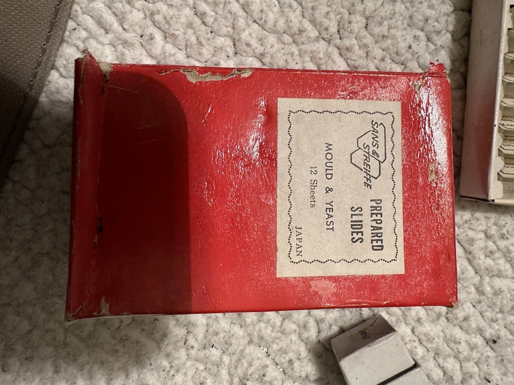 Vintage Sans & streiffe Microscope Kit