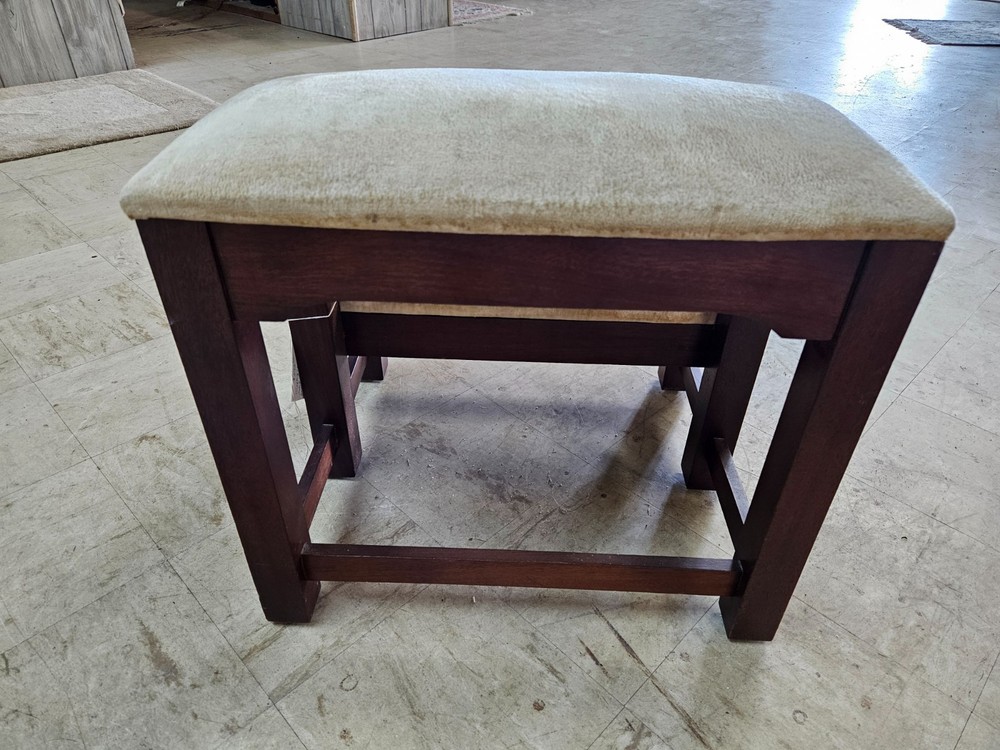 CRAFTIQUE BED STEPS MAHOGANY