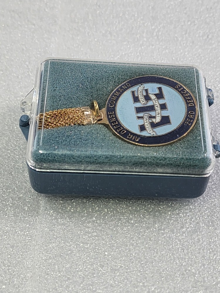 USAF 1960s Air Defense Command Zero /Defects Award Key Chain
