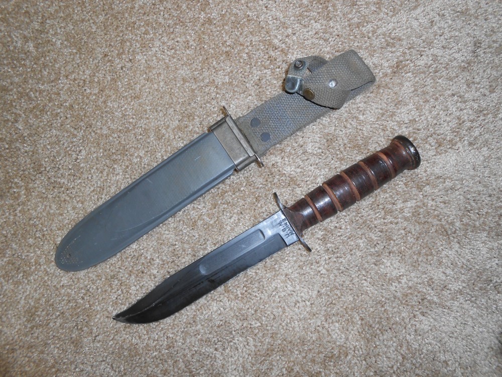 WW2 CAMILLUS MK 2 FIGHTING KNIFE U.S.N.  , Nice & Clean