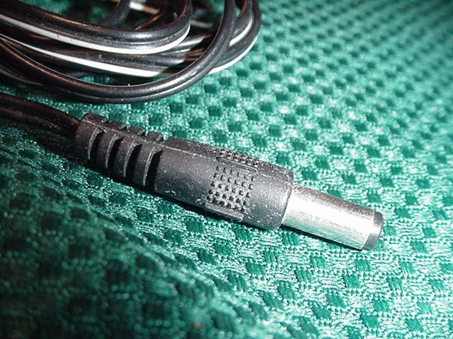 DV-9600 AC Adaptor Class 2 Transformer Input: Output: 9VDC 600mA
