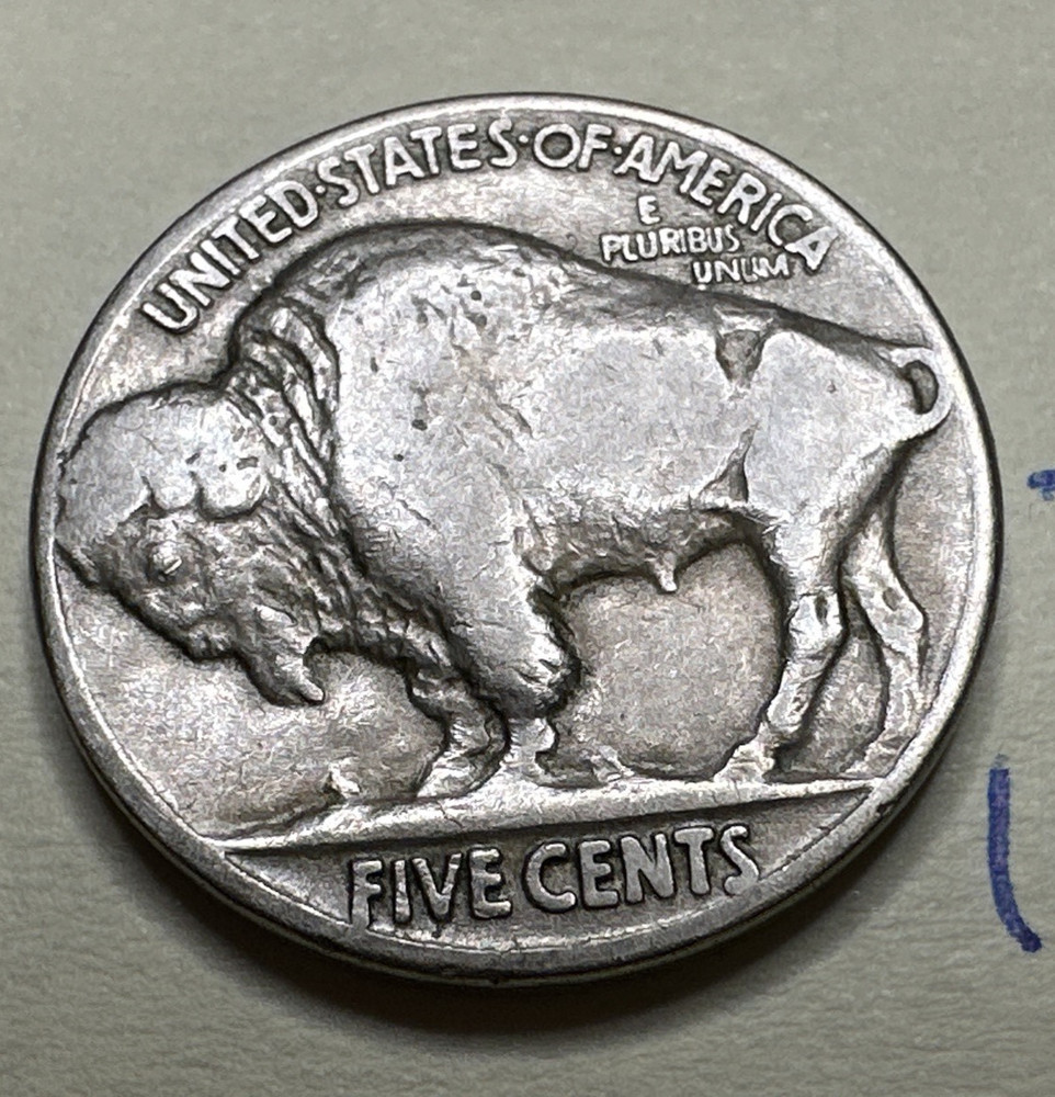 1935 P Buffalo Nickel - 5 Cent Piece 782X