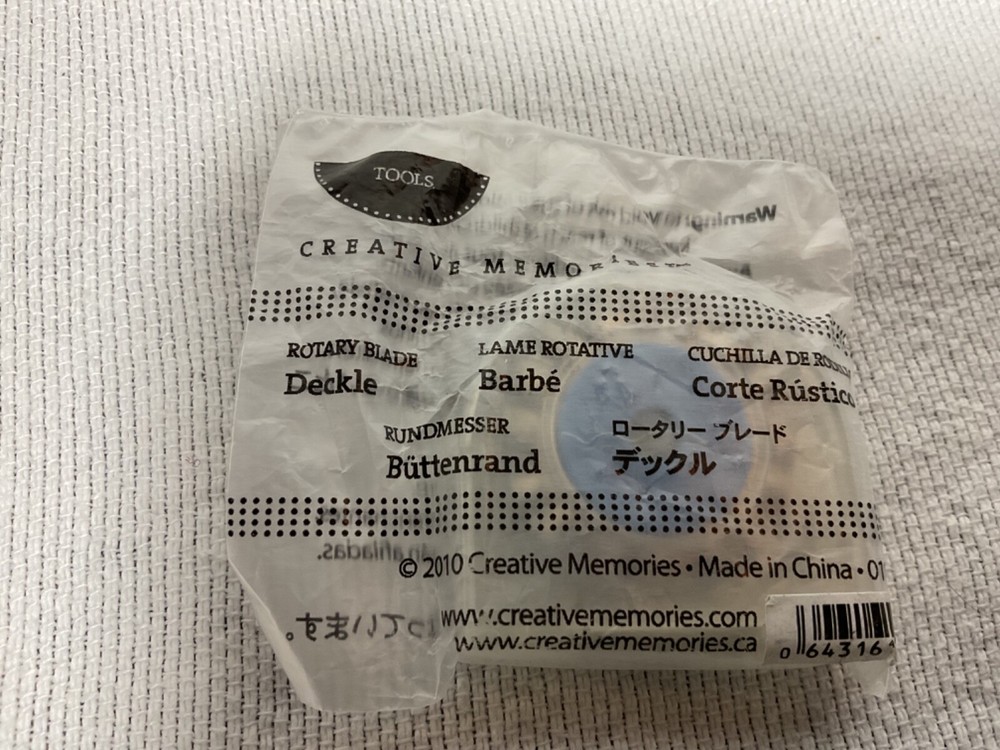 CREATIVE MEMORIES ROTARY BLADE DECKLE (1) NIP