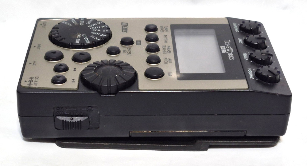 KORG Pandora PX4D Guitar Multi-Effect Processor with Clip