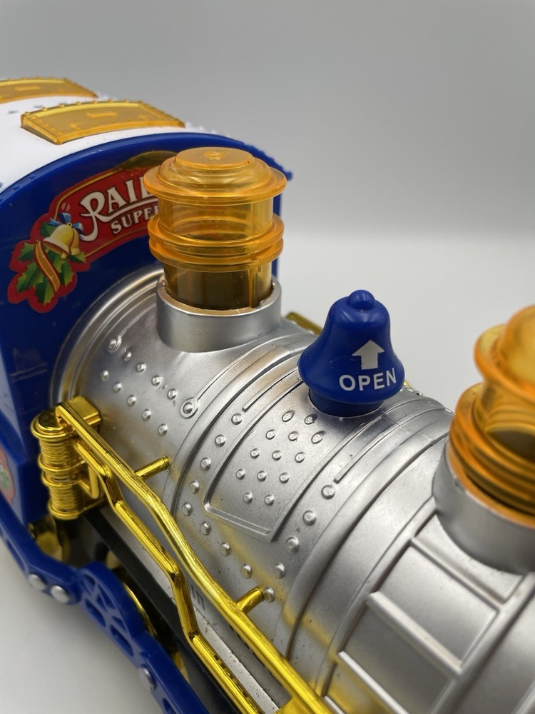 LTD Commodities TR4 Musical Sound & Lights Bump & Go Bubble Blowing Train