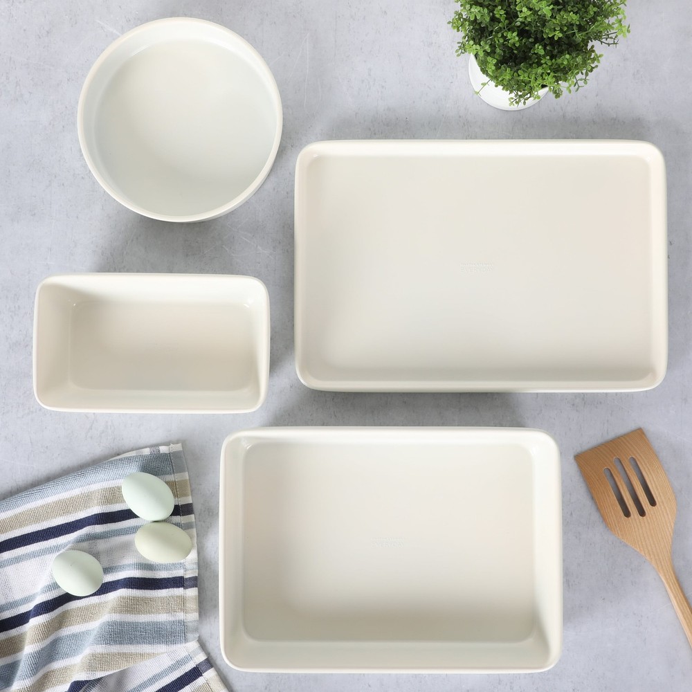 Stewart 4pc Metal Bakeware