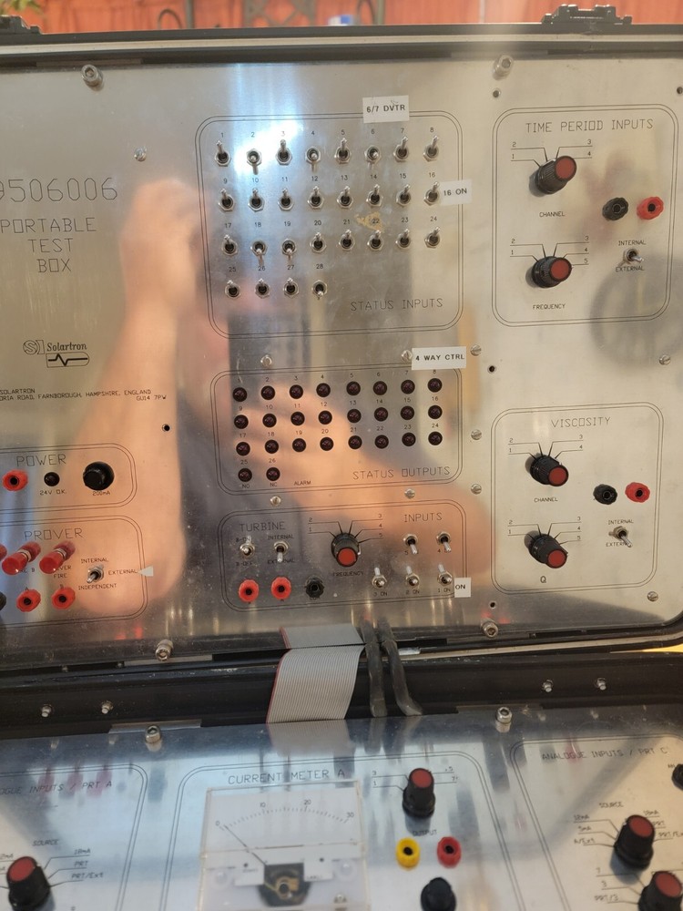 Solartron Portable Test Box, (314)
